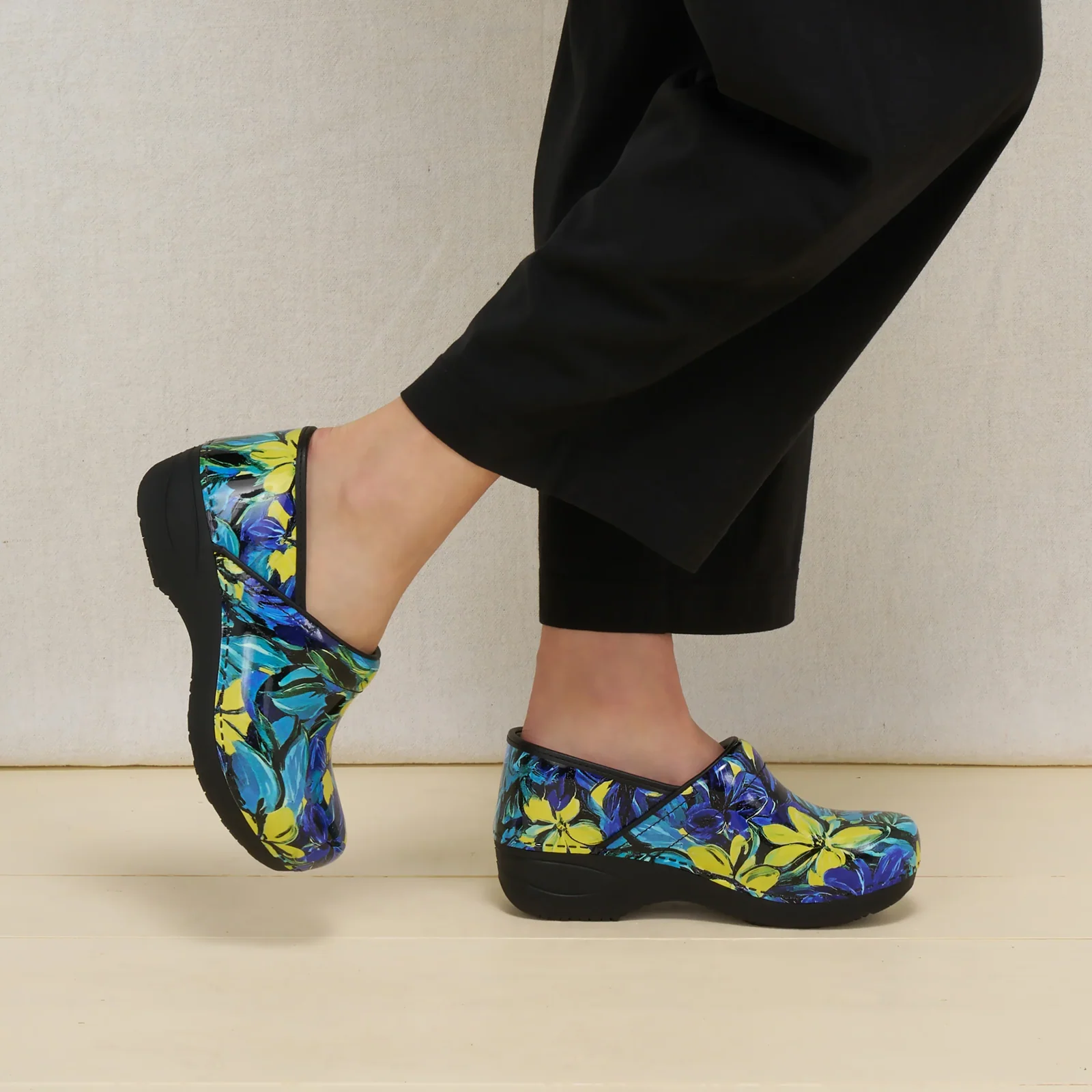 Dansko XP 2.0 Clog (Women) - Paradise Patent - Image 7