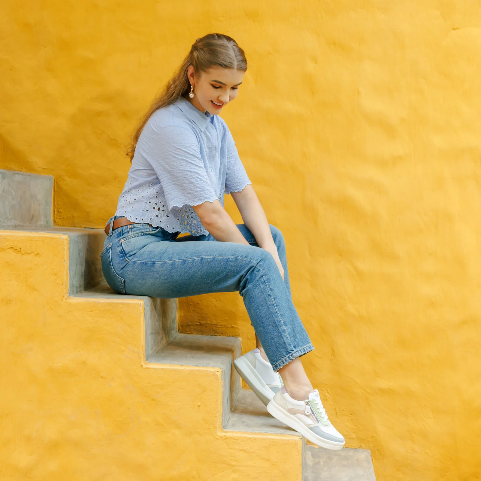 Remonte Kendra 01 Sneaker (Women) - Bleu/Weiss/Crema/Rose - Image 5
