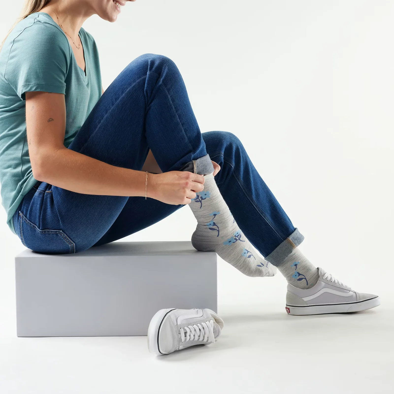 Smartwool Everyday Garden Gala Crew Sock (Women) - Ash - Image 3