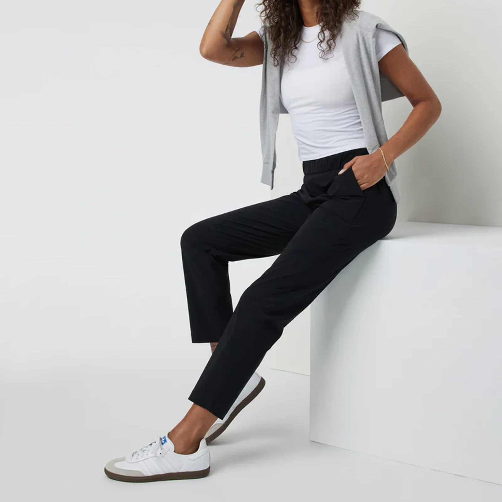 Vuori Miles Ankle Pant (Women) - Black - Image 5